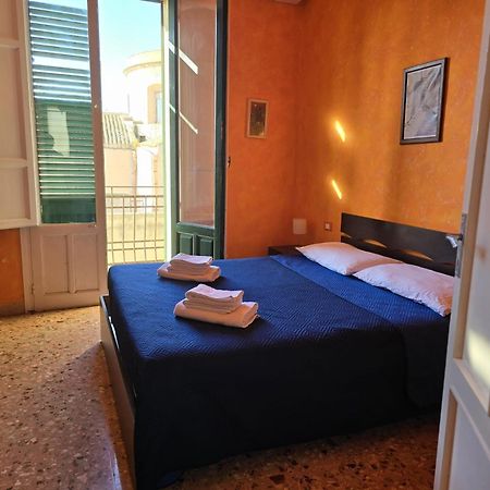 Casa Azzurra Leilighet Trapani Eksteriør bilde